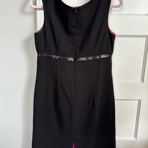 Elegant Black Dress with Pink Accents - Picture 2 of 5